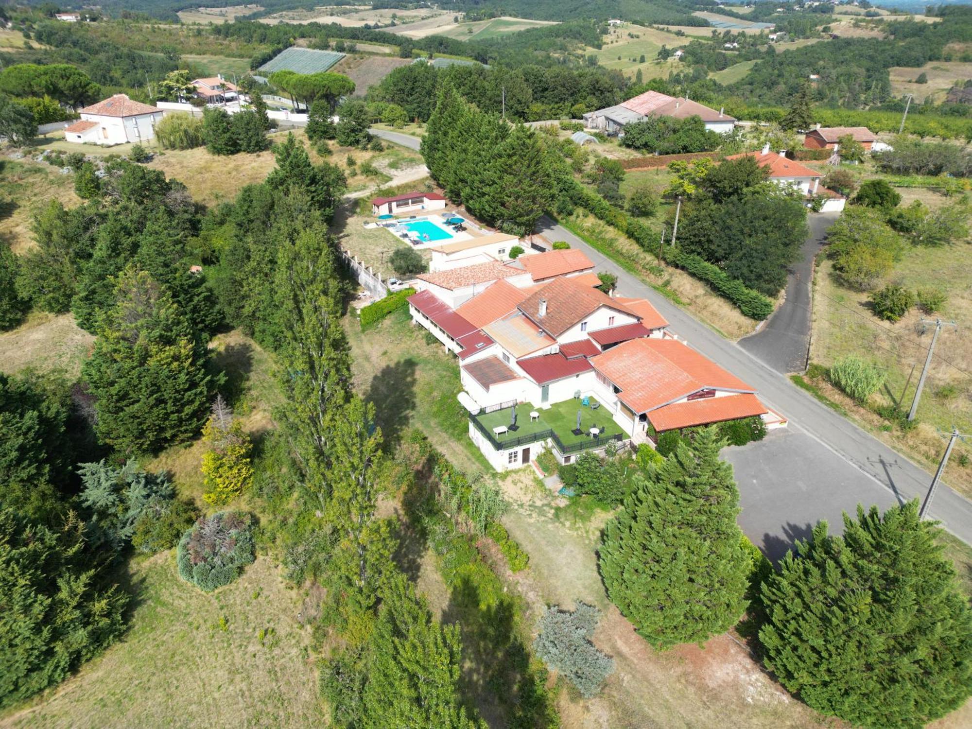 Hotel Logis Des Cretes De Pignols Moissac Esterno foto