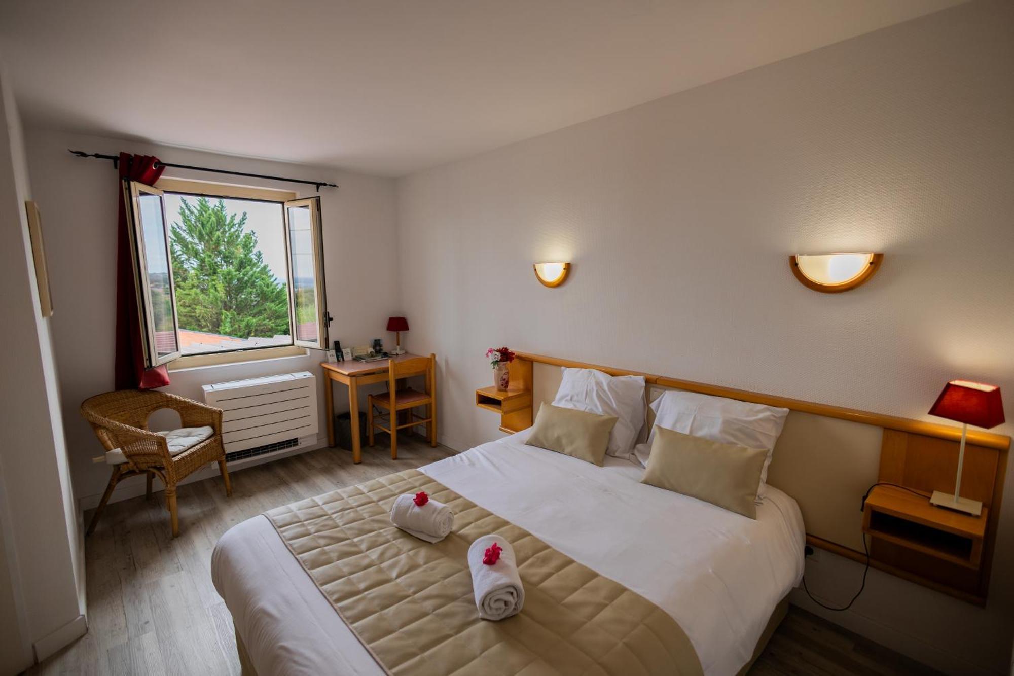 Hotel Logis Des Cretes De Pignols Moissac Esterno foto