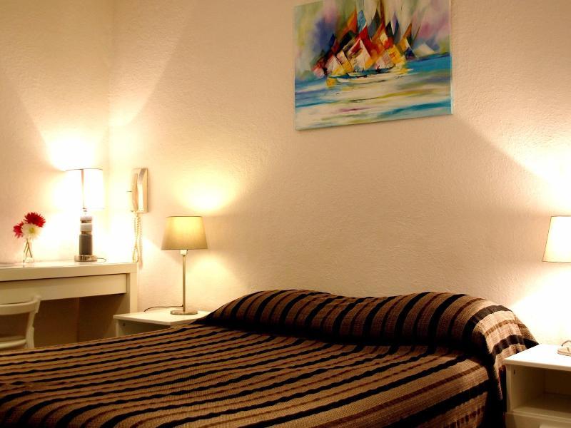 Hotel Logis Des Cretes De Pignols Moissac Esterno foto